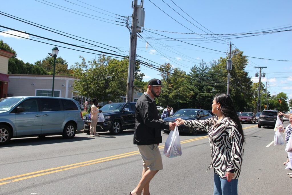 Sidewalk Outreach Sept 8, 2024 IMG 0382